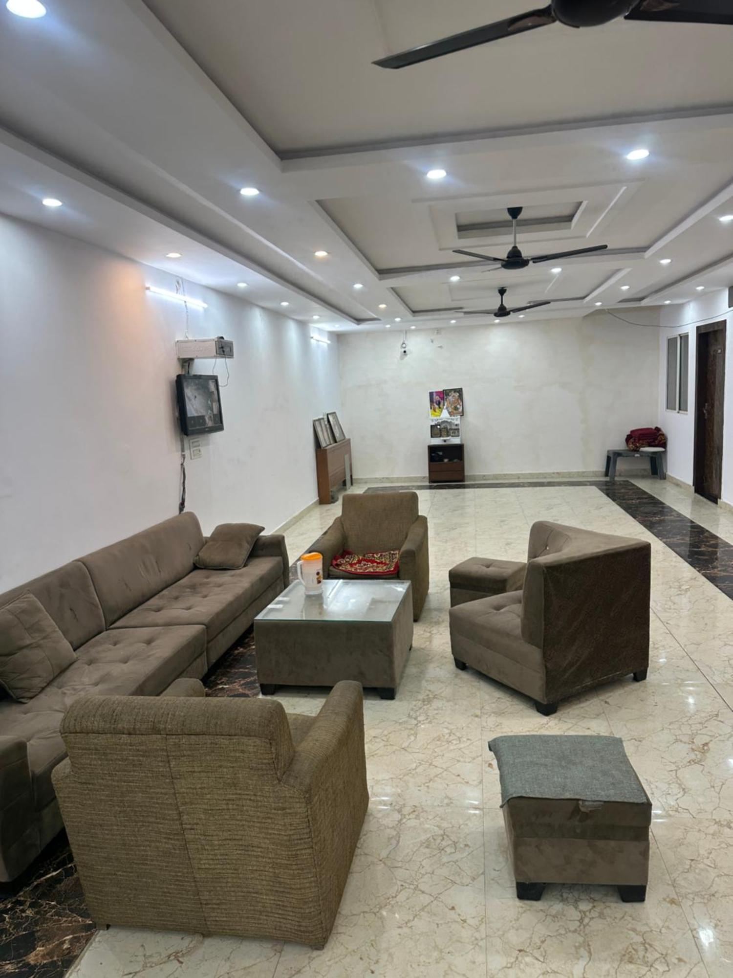 Brahmanand Seva Dham Hotel Vrindavan