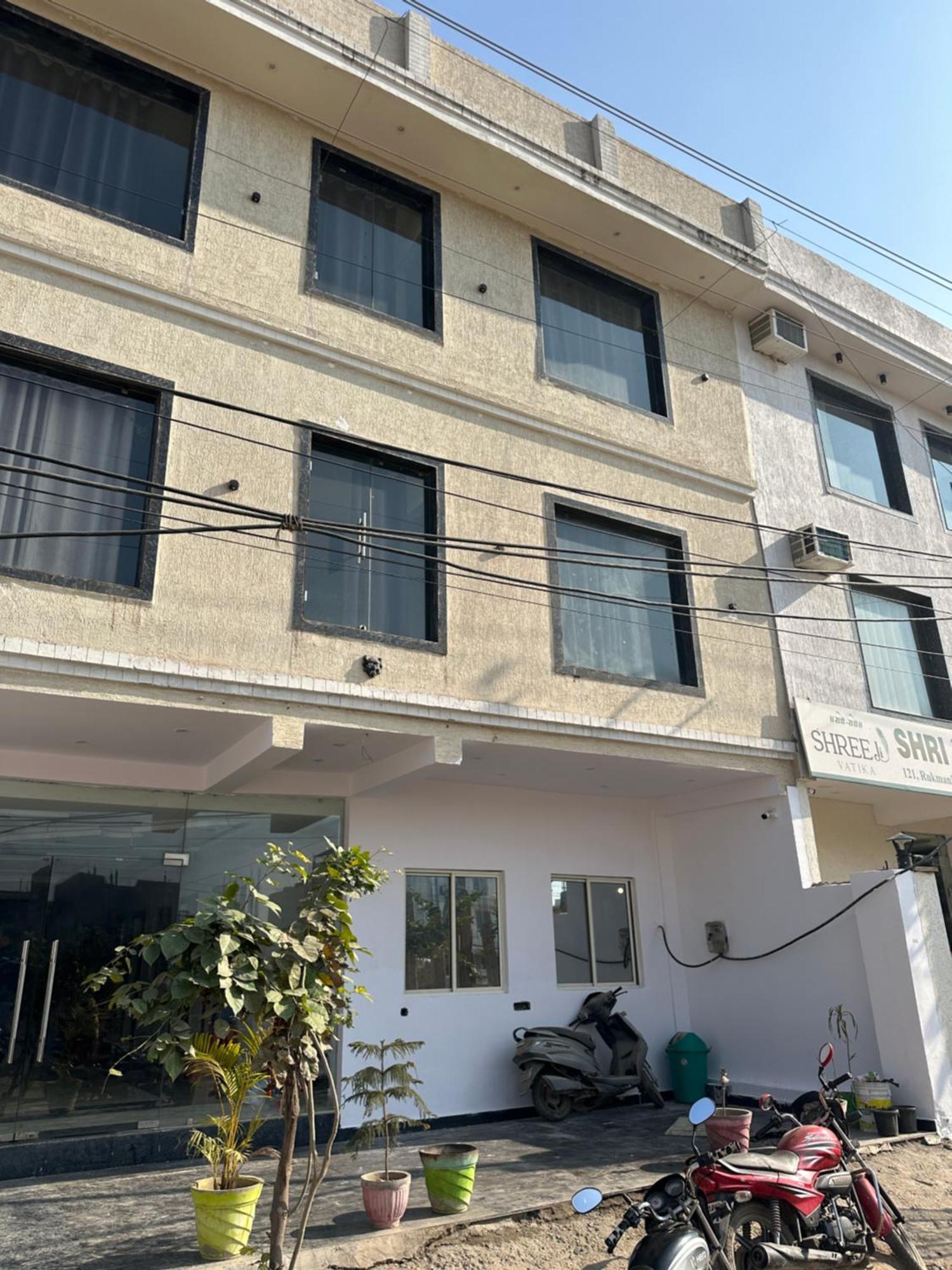 Hotel Brahmanand Seva Dham